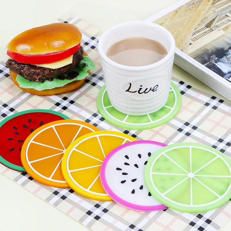 Porta-Copos de Silicone em Formato de Fruta – Antiderrapante, Isolante Térmico e Decorativo para sua Cozinha e Mesa