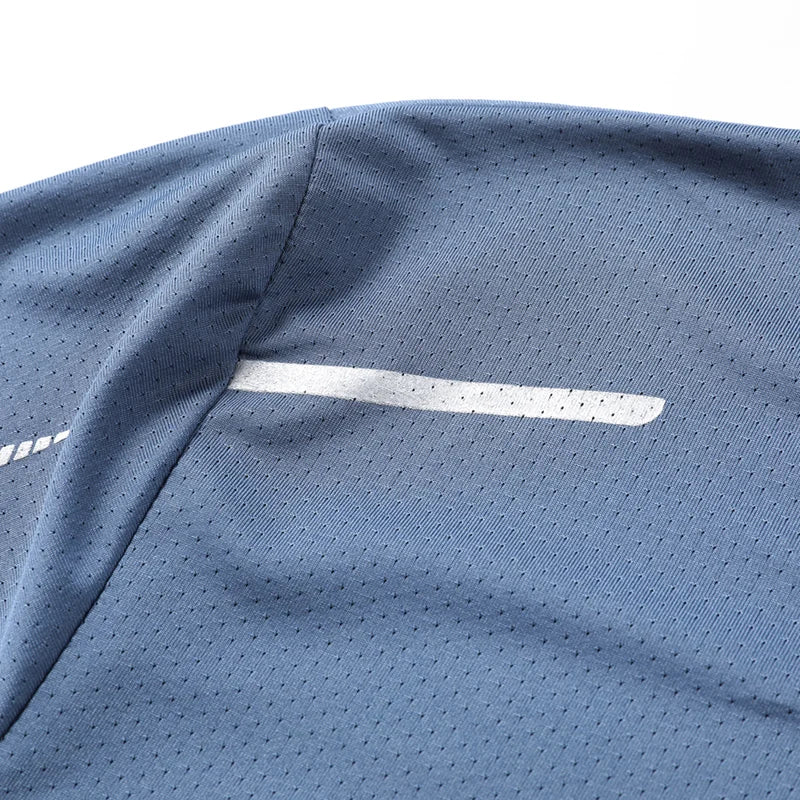 Camiseta Masculina CHRLCK para Corrida – Secagem Rápida, Respirável e Confortável! Ideal para Hiking, Pesca e Atividades ao Ar Livre. Camisa de Verão com Elasticidade e Conforto para o Seu Melhor Desempenho!